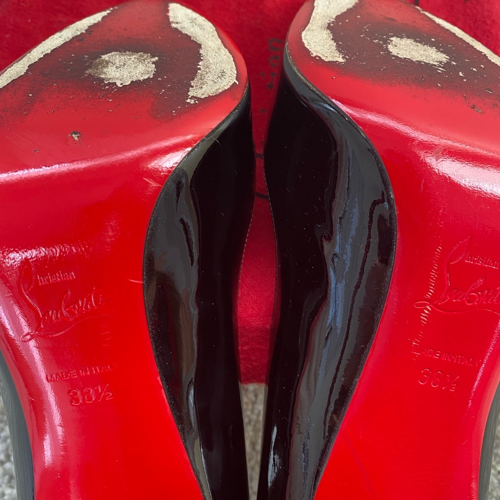 Louboutin Pigalle Follies - Black Patent Pumps 38.5 - Picture 10 of 10